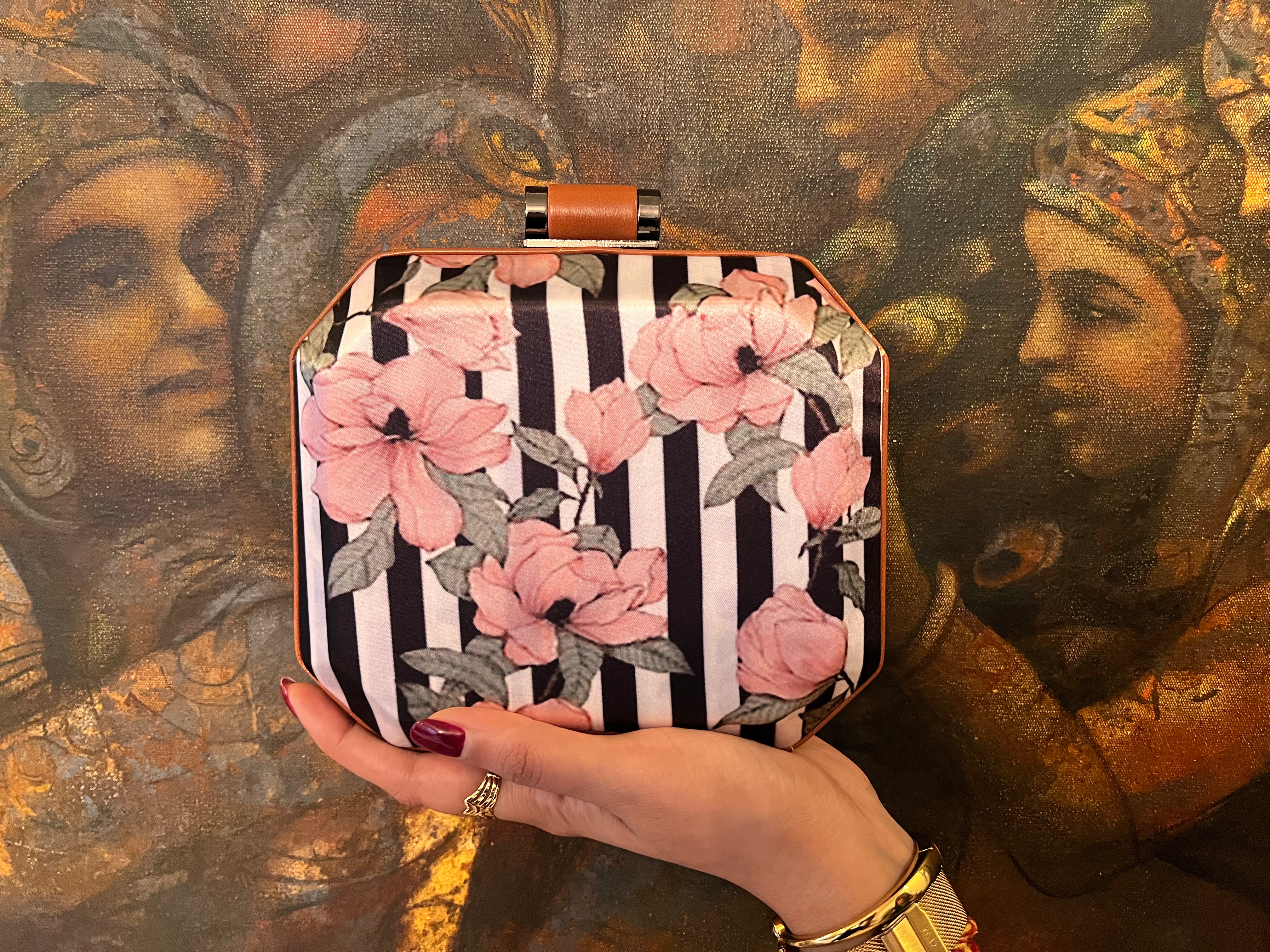 The Adira Elevated Clutch