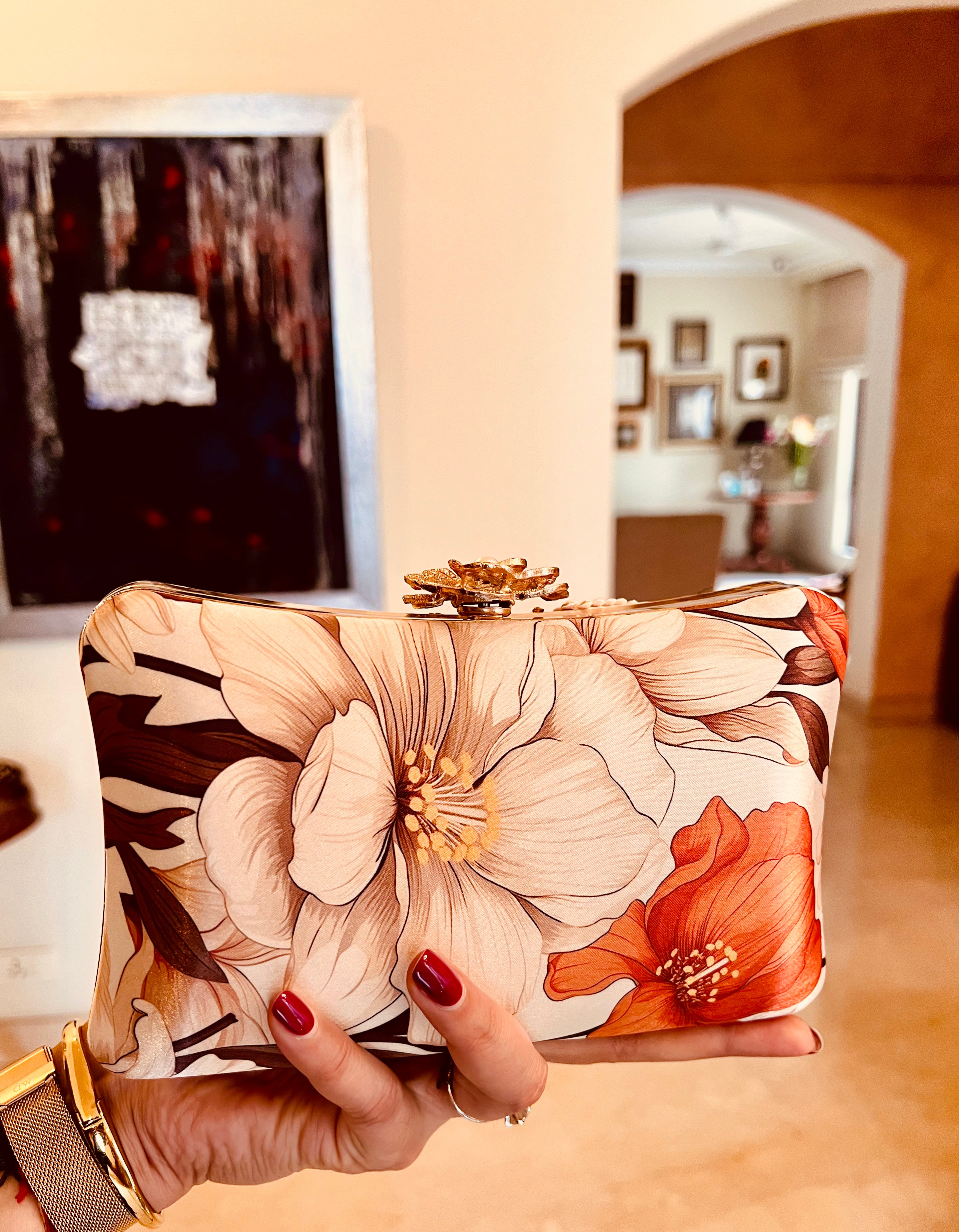 The Elara Statement Clutch