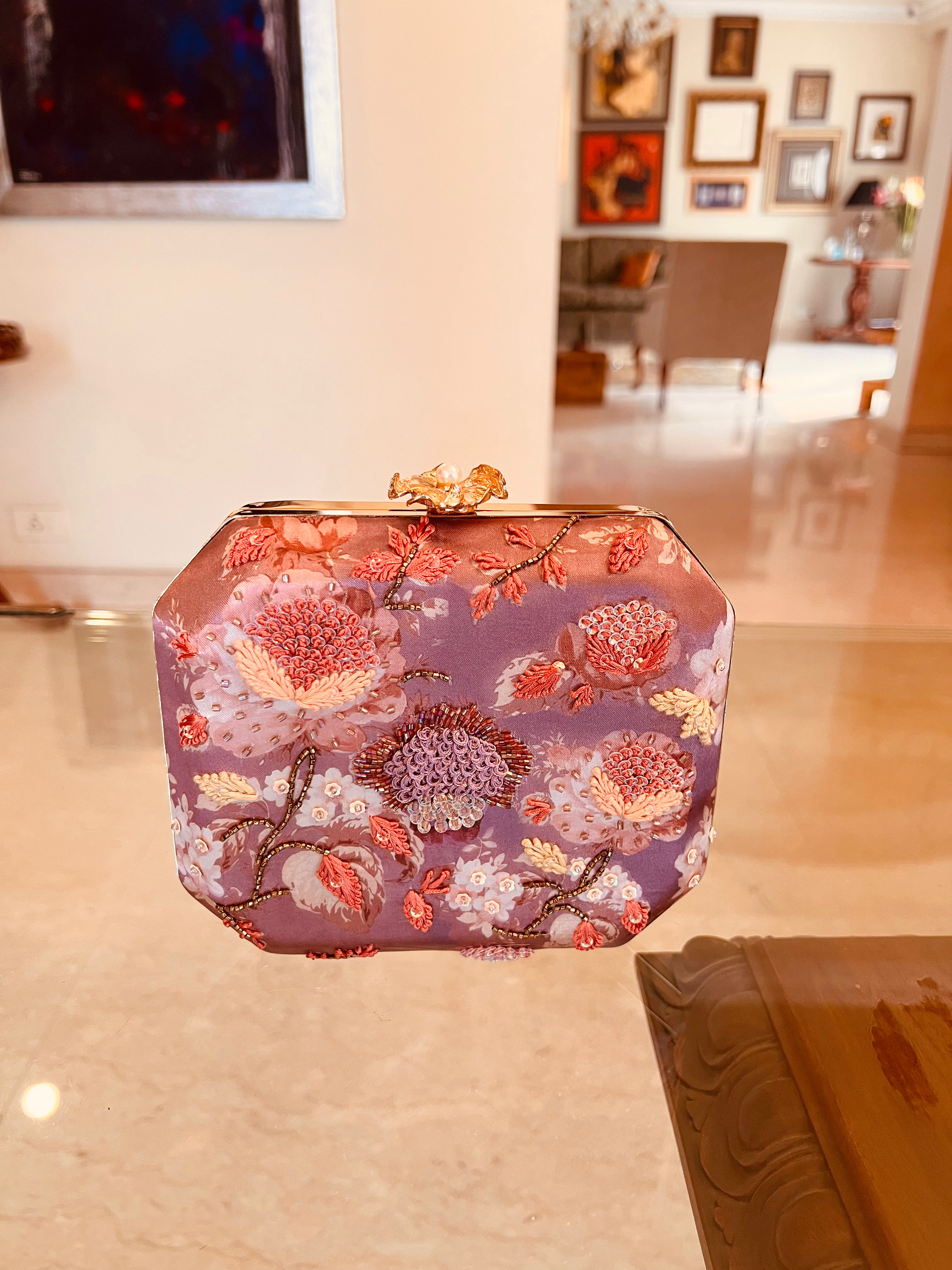 The Esmé Luxe Clutch