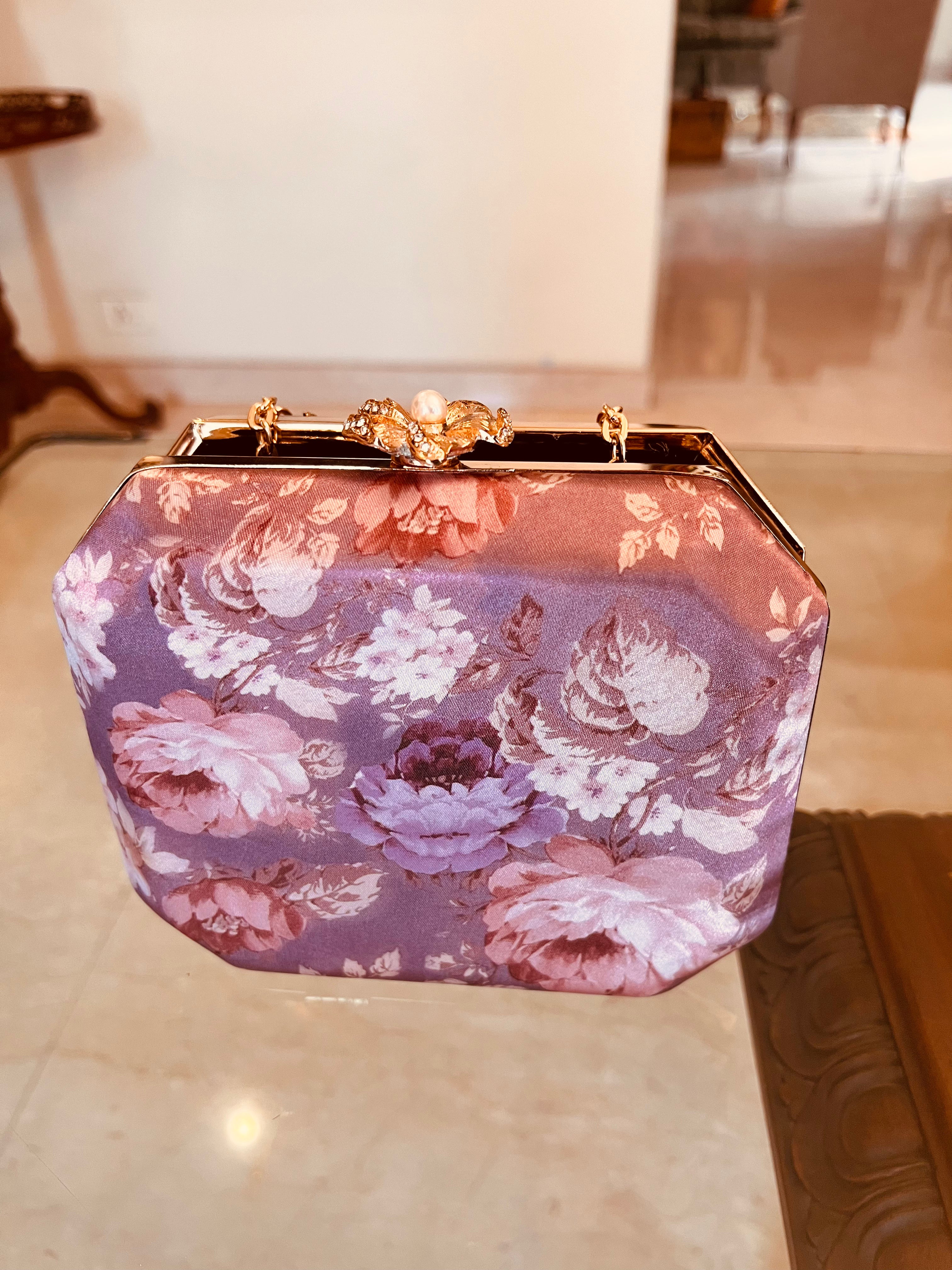 The Esmé Luxe Clutch