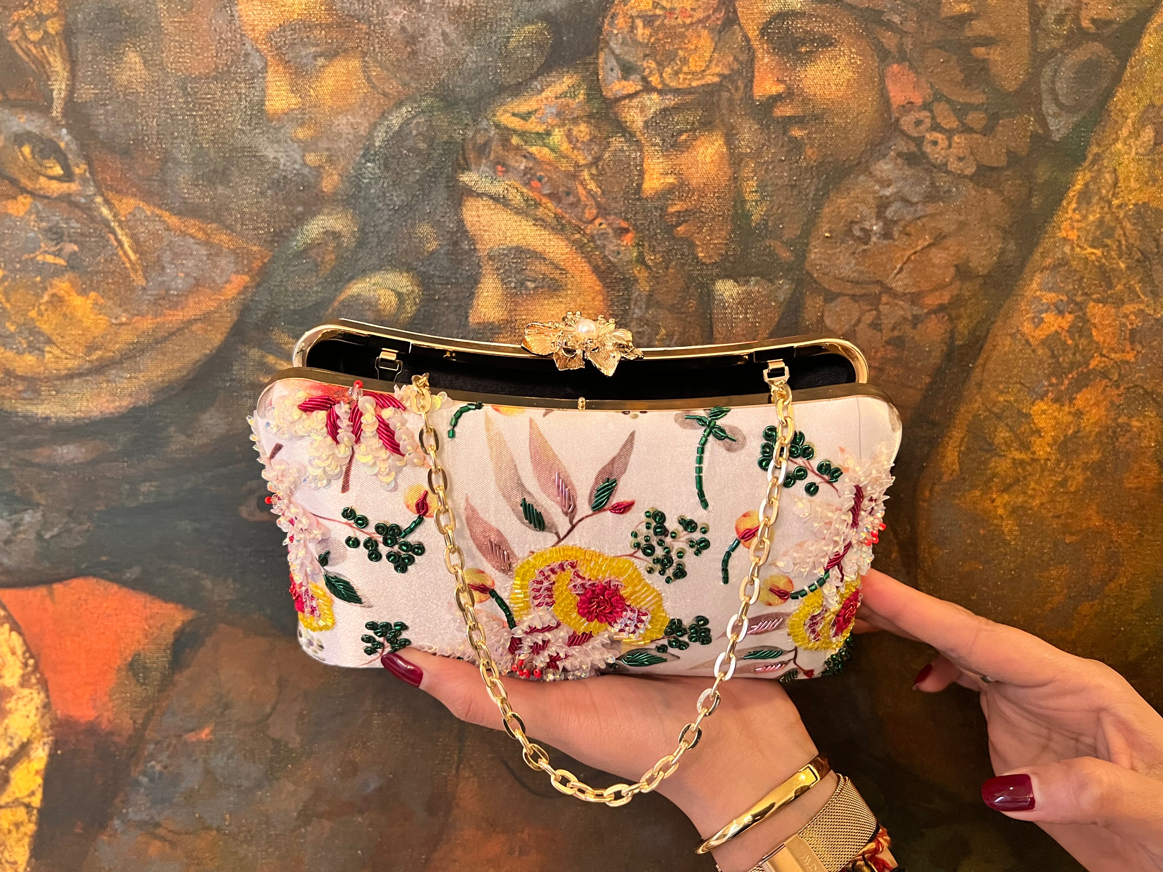 The Liora Luxe Clutch