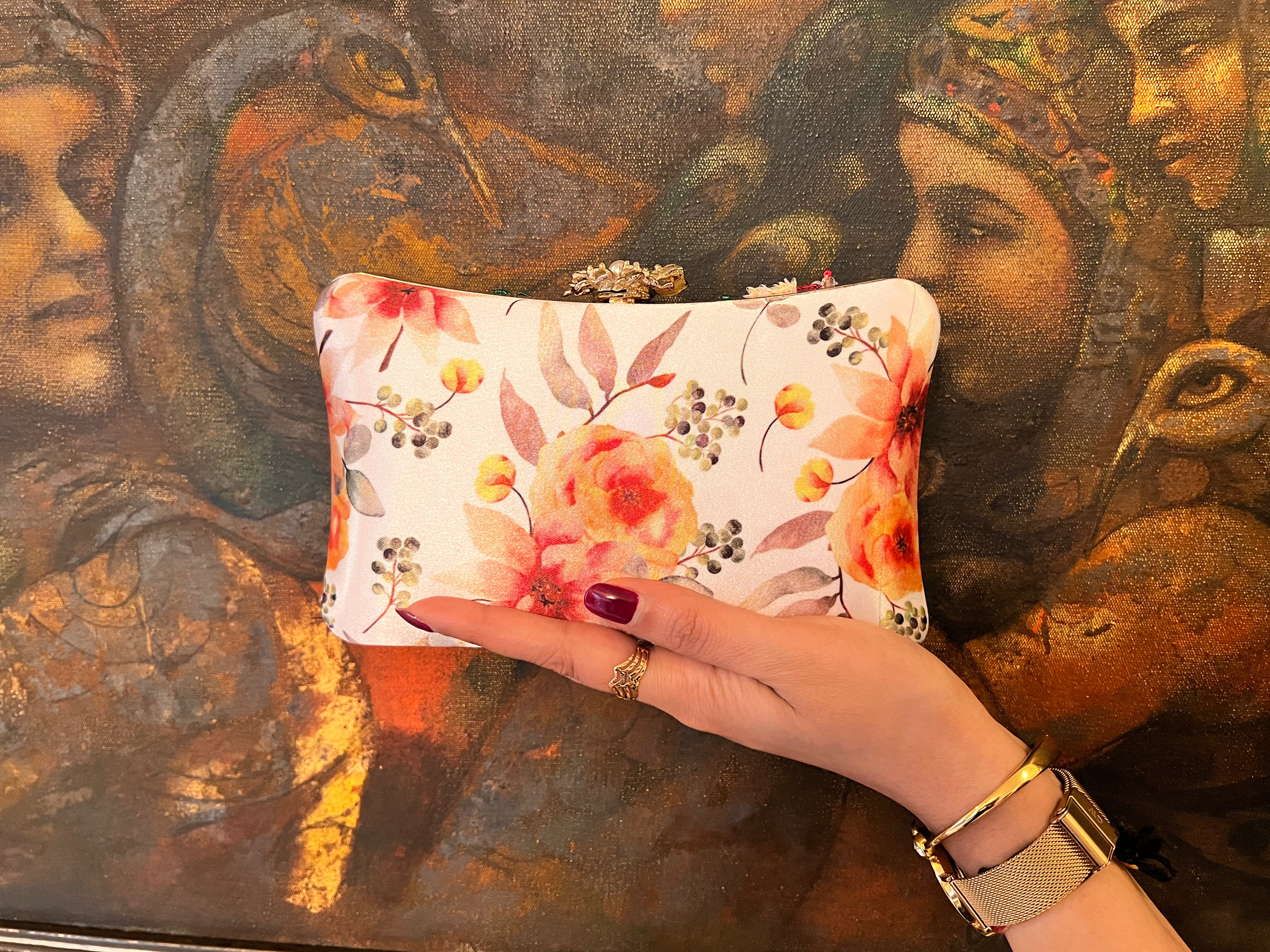 The Liora Luxe Clutch