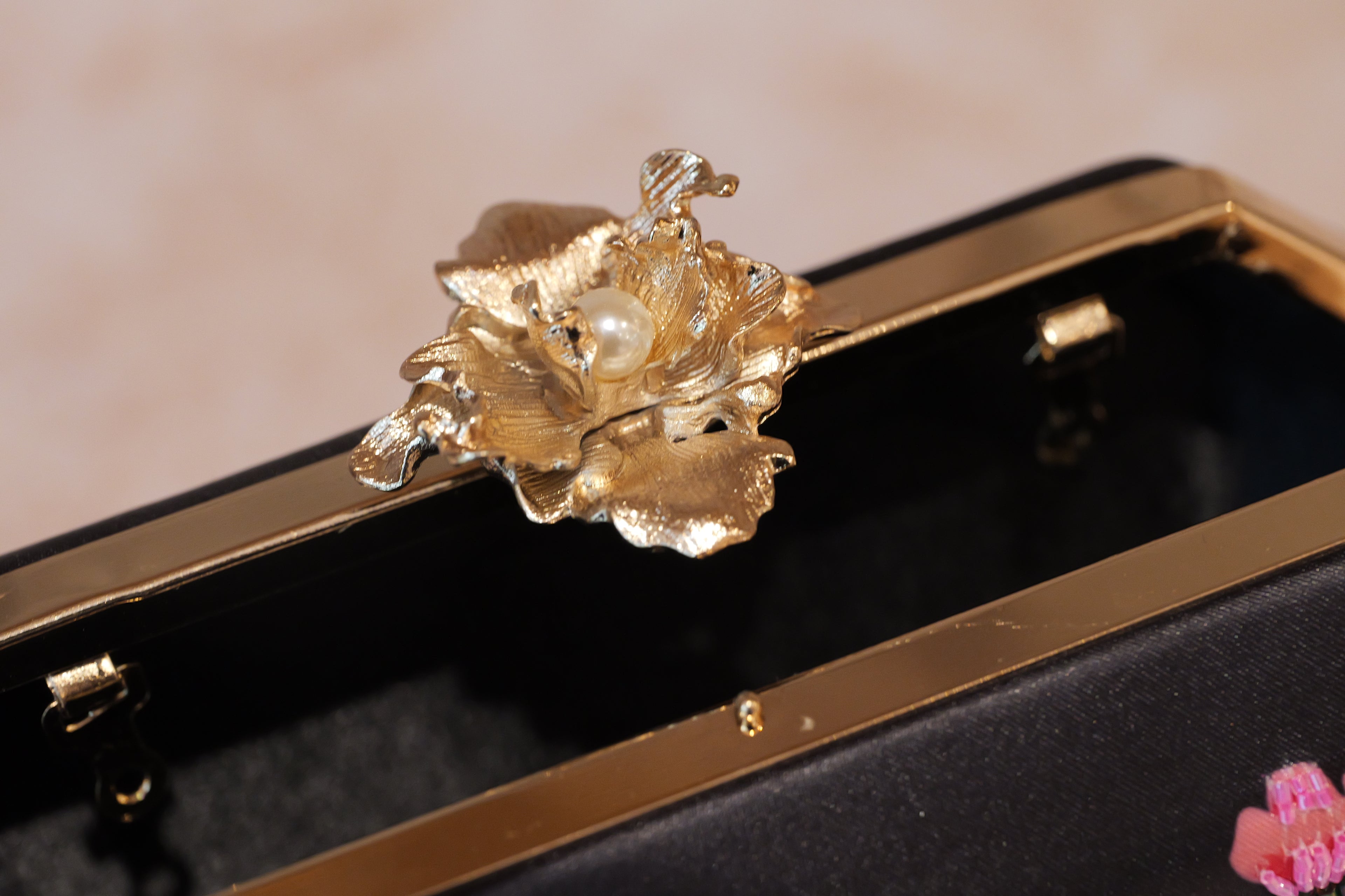 The Seren Gala Clutch