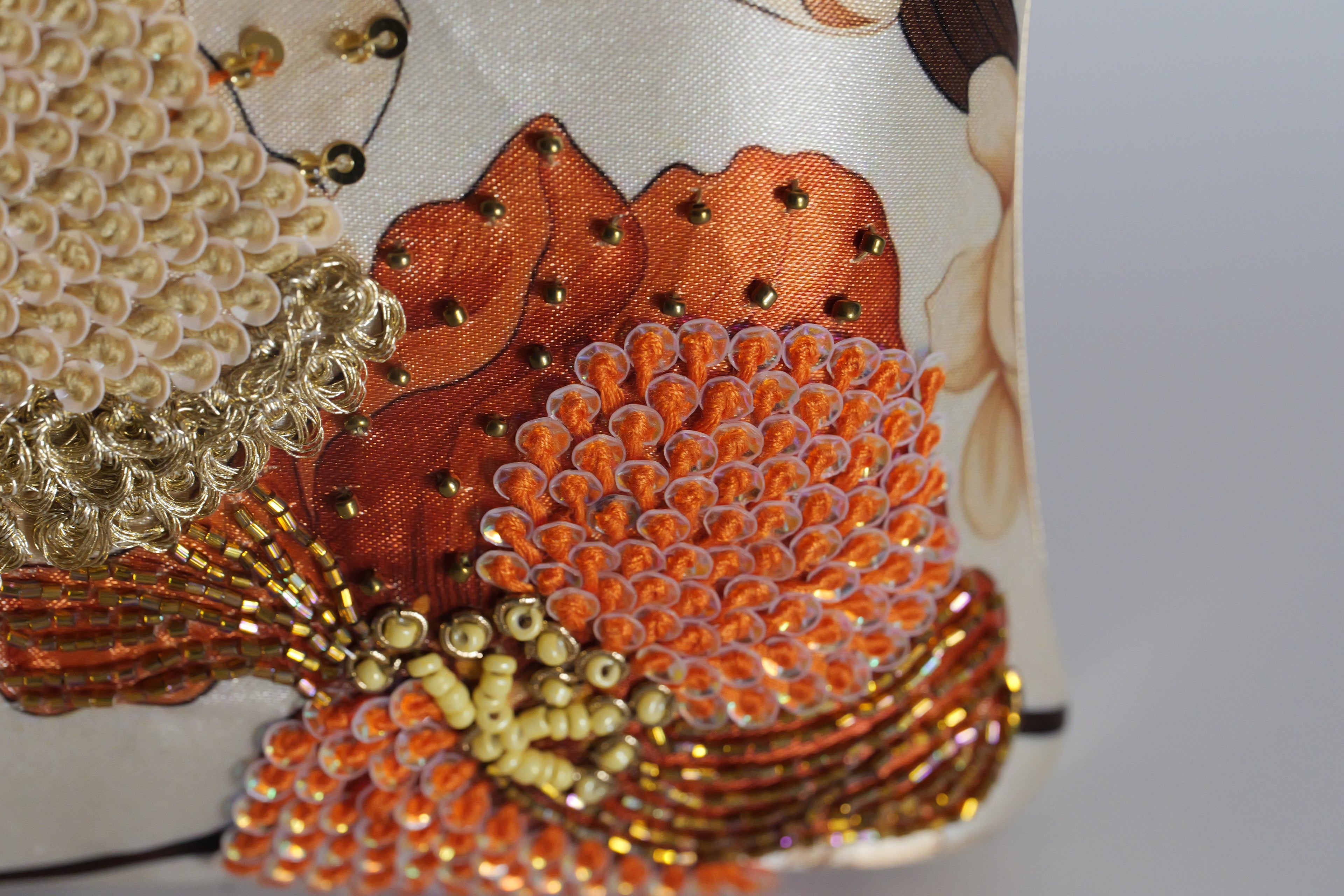 The Elara Statement Clutch