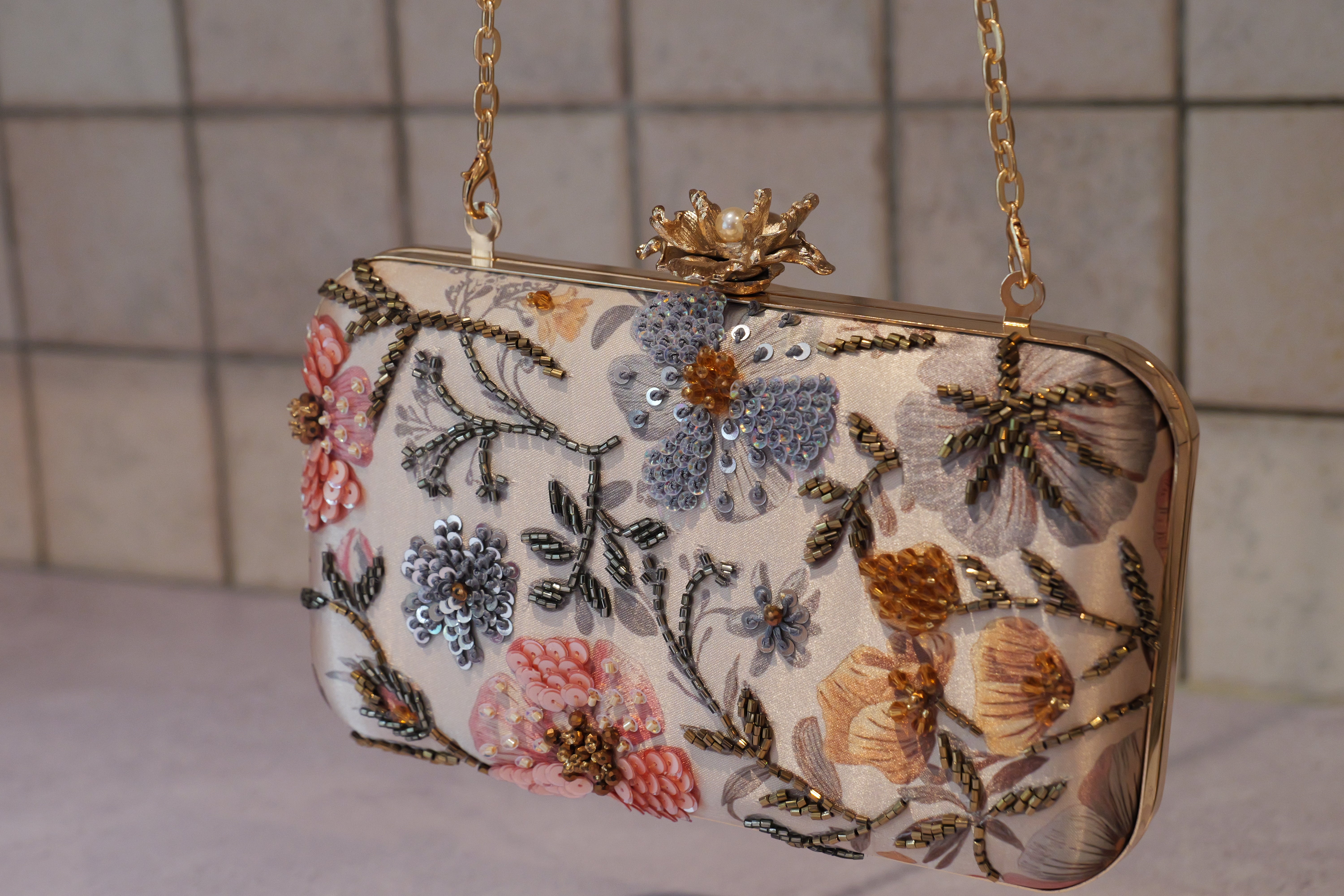 The Aurelia Grand Clutch