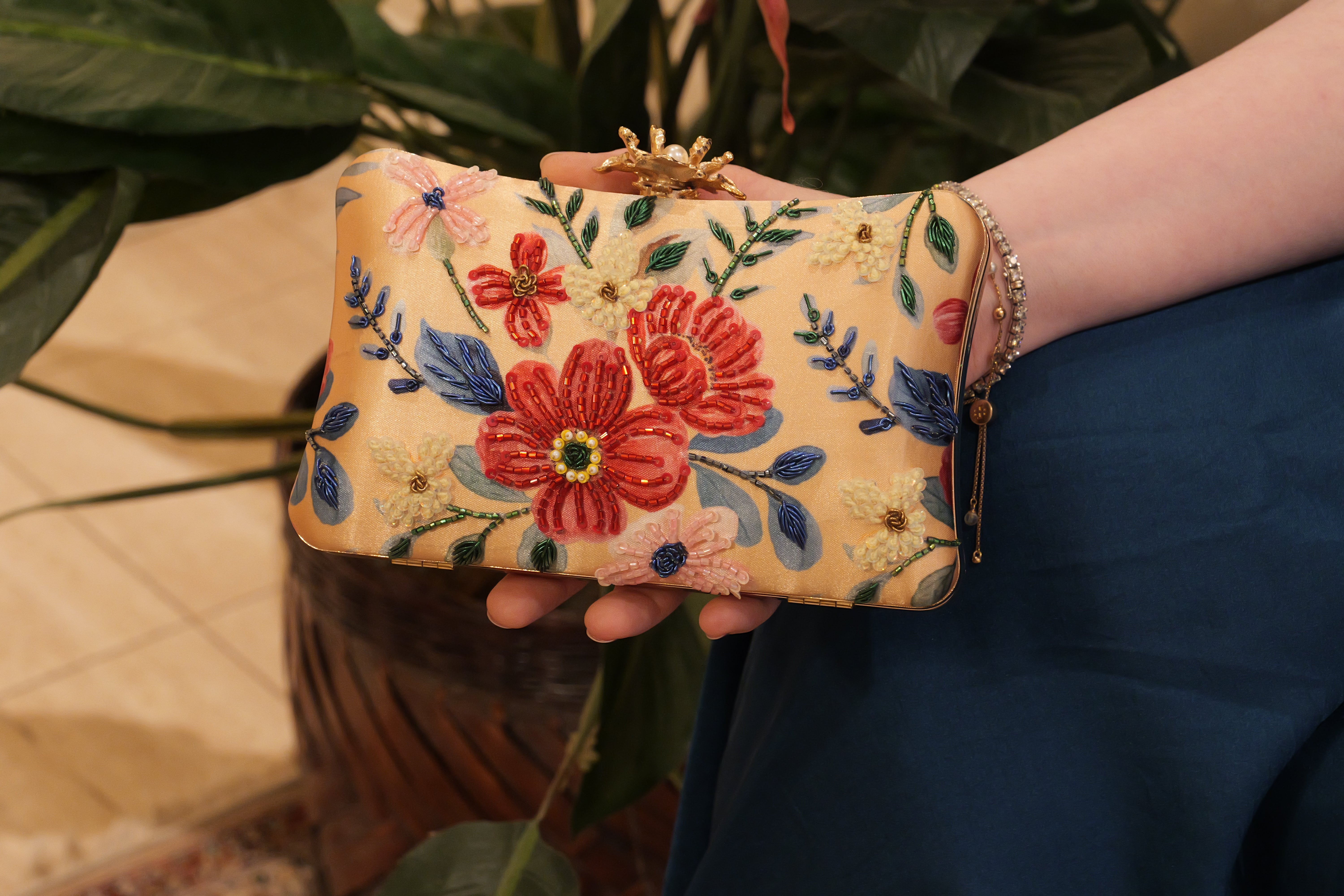 The Noor Signature Clutch