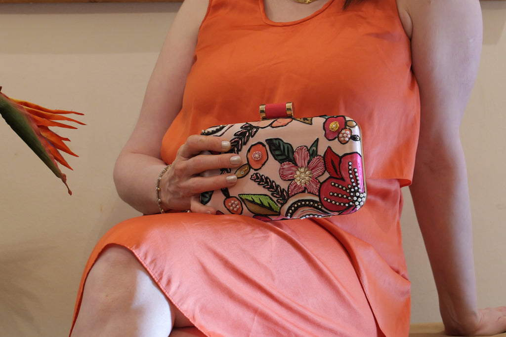 The Isla Icon Clutch