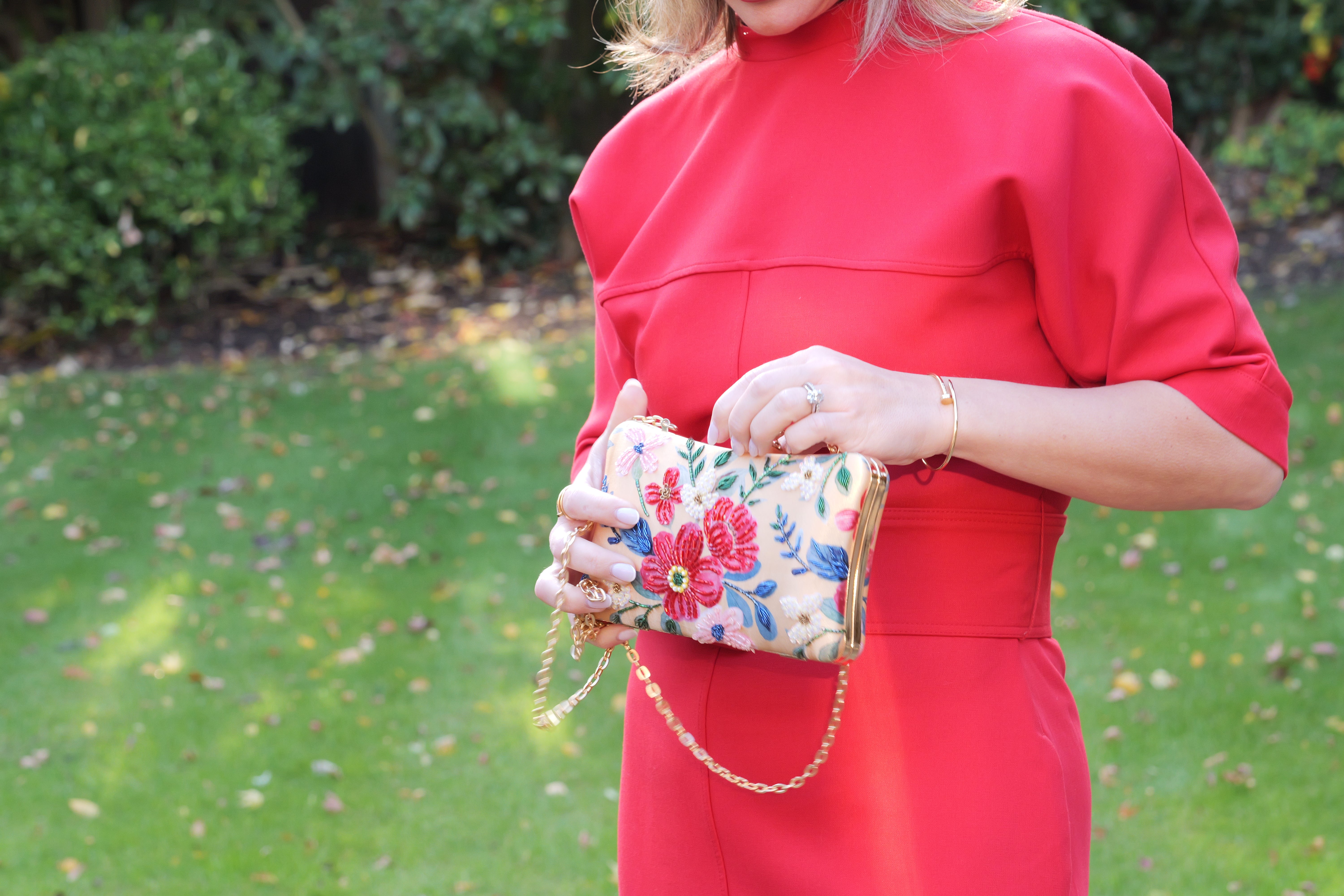 The Noor Signature Clutch