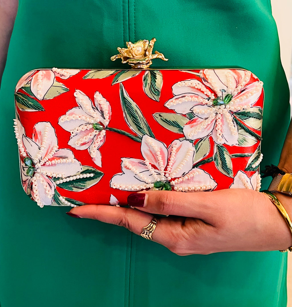 The Raya Modern Classic