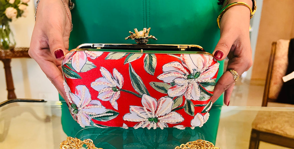 The Raya Modern Classic