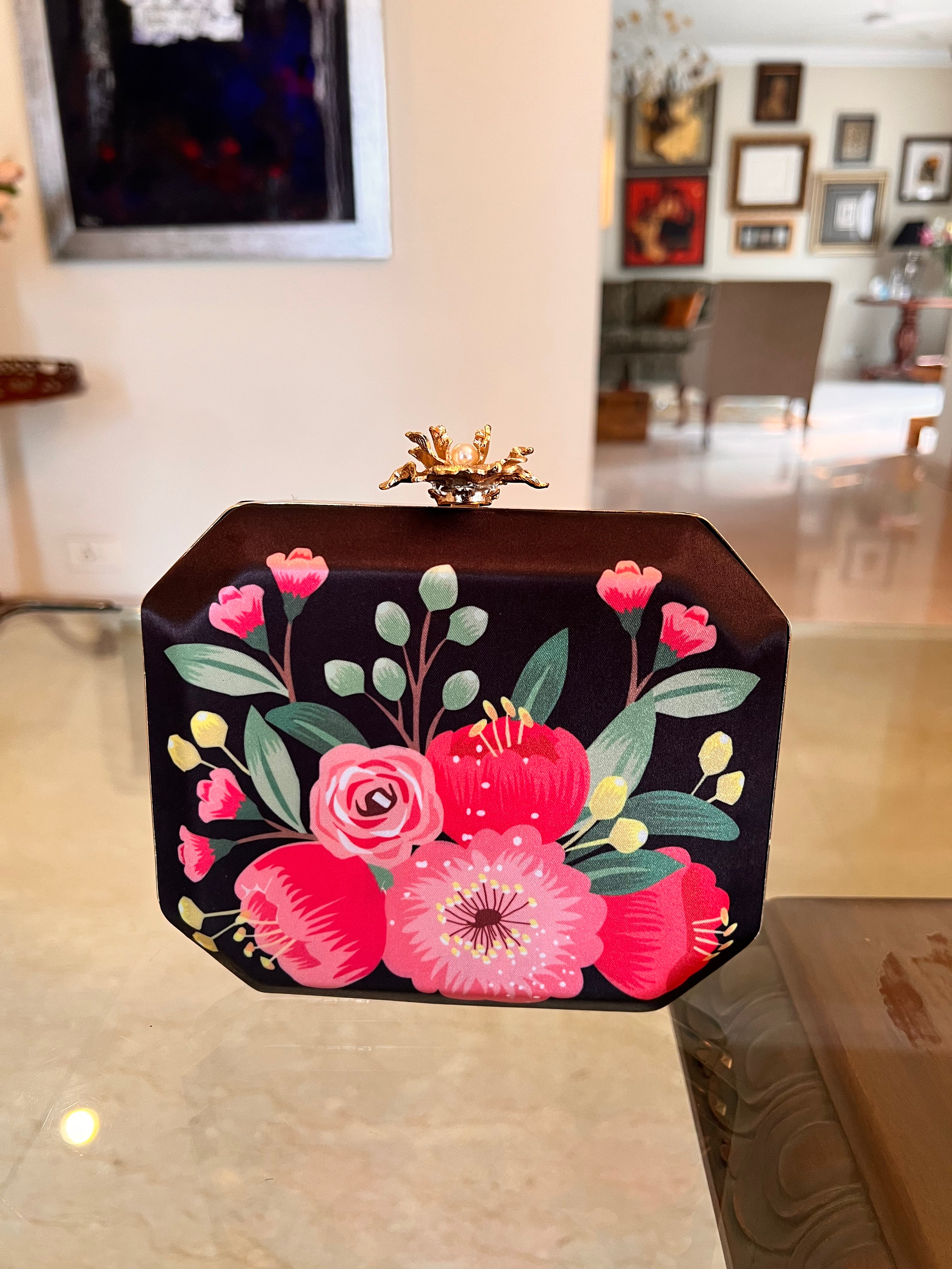 The Seren Gala Clutch