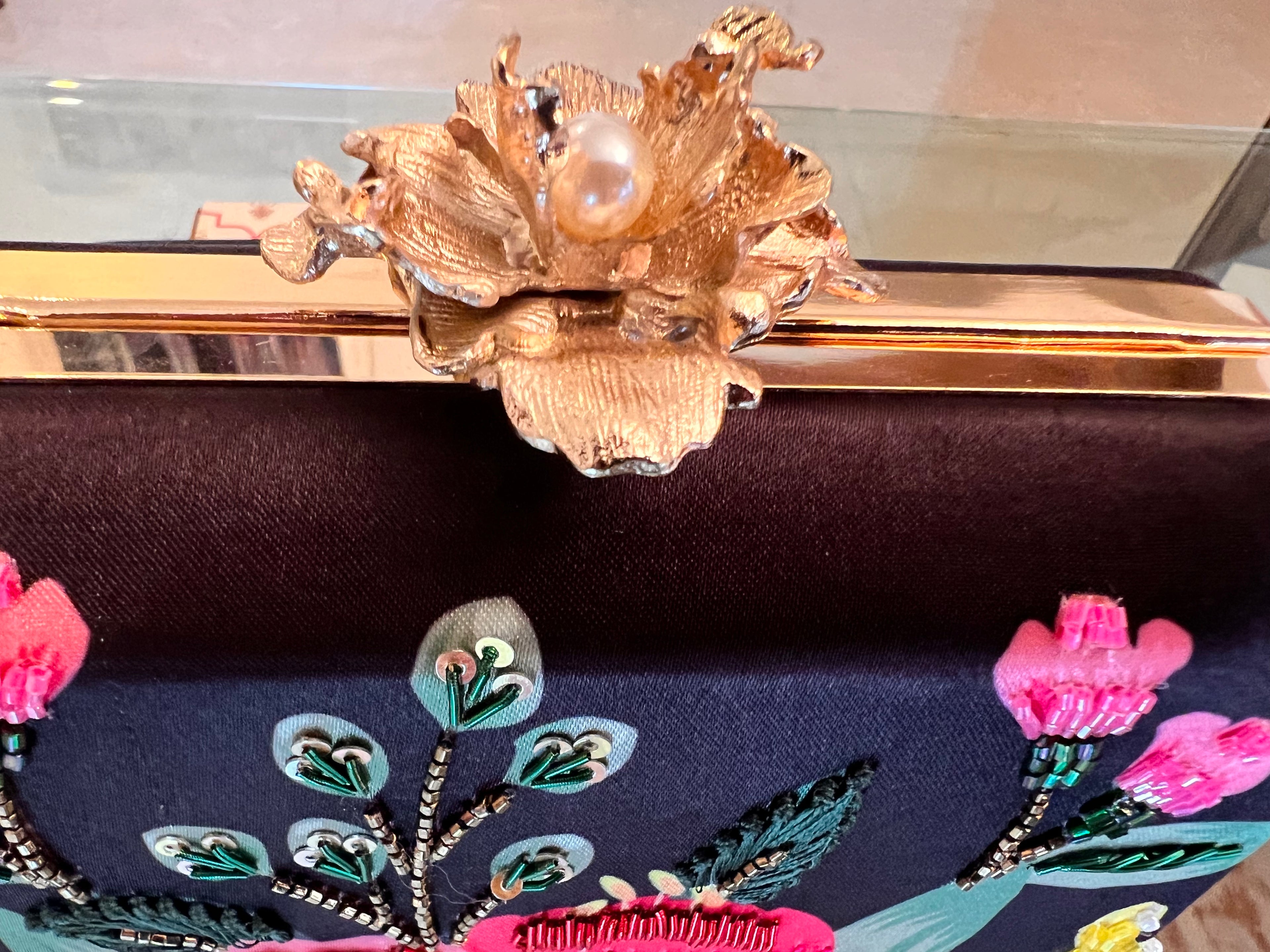 The Seren Gala Clutch